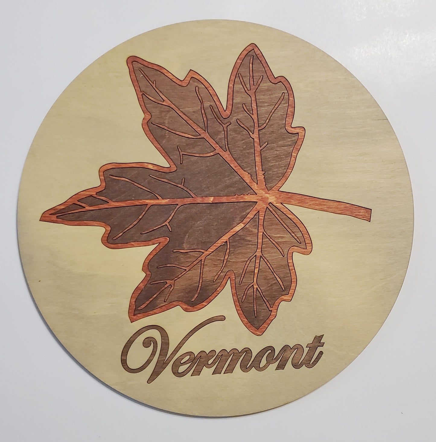Accent Plate with Vermont - Maple leaf inlay - 4